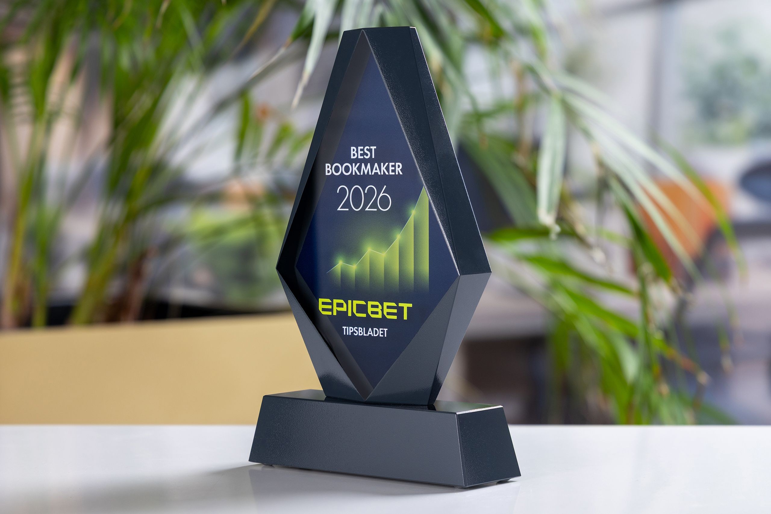 Glasso custom award