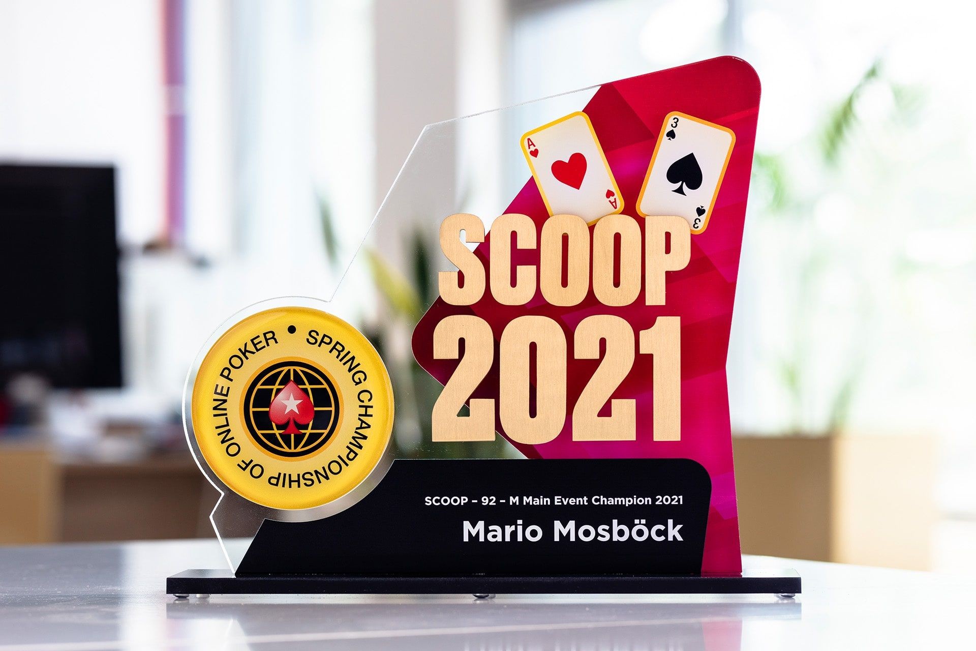 statuetka szklo Scoop 2021 glasso